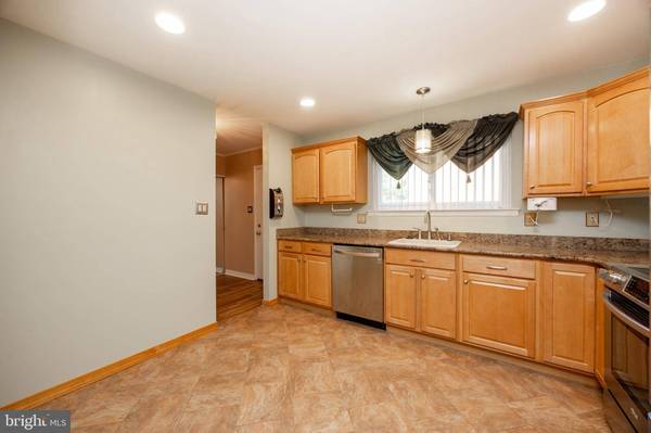 142 LARCHWOOD CT, Collegeville, PA 19426