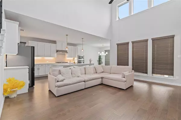 624 Cedarwood Street, Little Elm, TX 76227