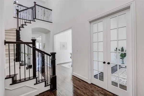 901 Clear Water Drive N, Allen, TX 75013