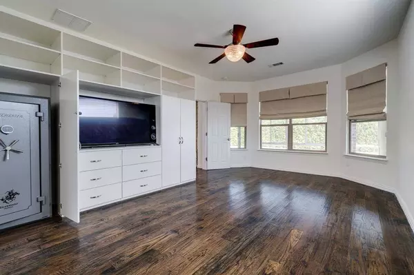 303 San Marcos Drive, Irving, TX 75039