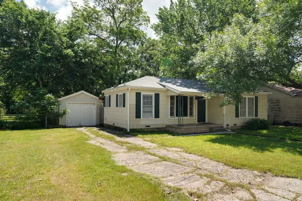 1820 Mill Street, Gainesville, TX 76240