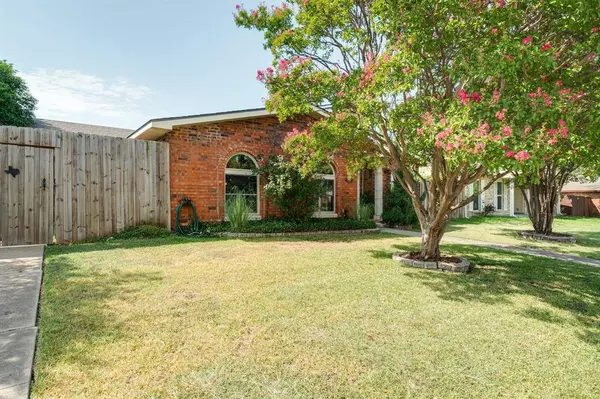 4913 N Colony Boulevard, The Colony, TX 75056