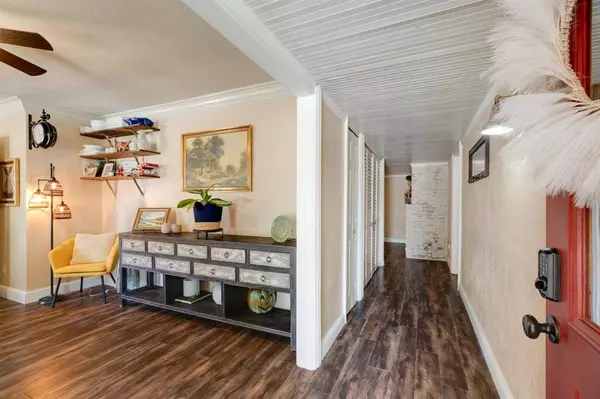 4913 N Colony Boulevard, The Colony, TX 75056