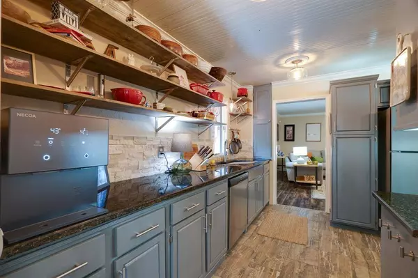 4913 N Colony Boulevard, The Colony, TX 75056