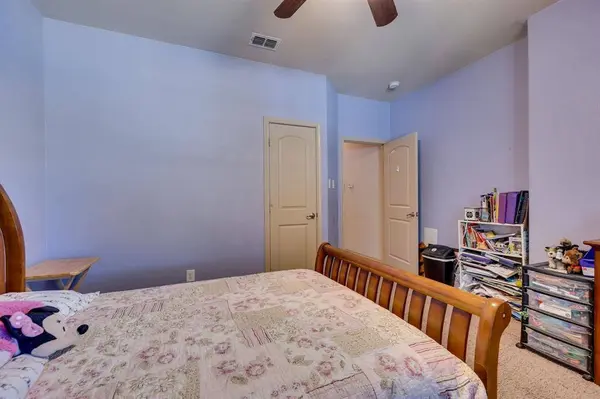 1057 Meadow Scape Drive, Fort Worth, TX 76028