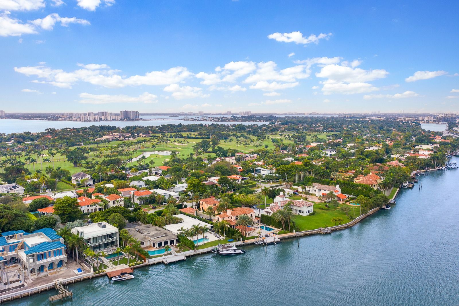 Luxury waterfront estates and bay views in Miami Beach, South Florida