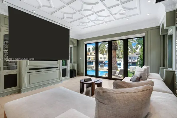 168 Fiesta Way, Fort Lauderdale, FL 33301