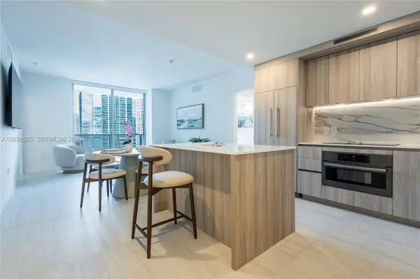 77 SE 5TH STREET #2602, Miami, FL 33131