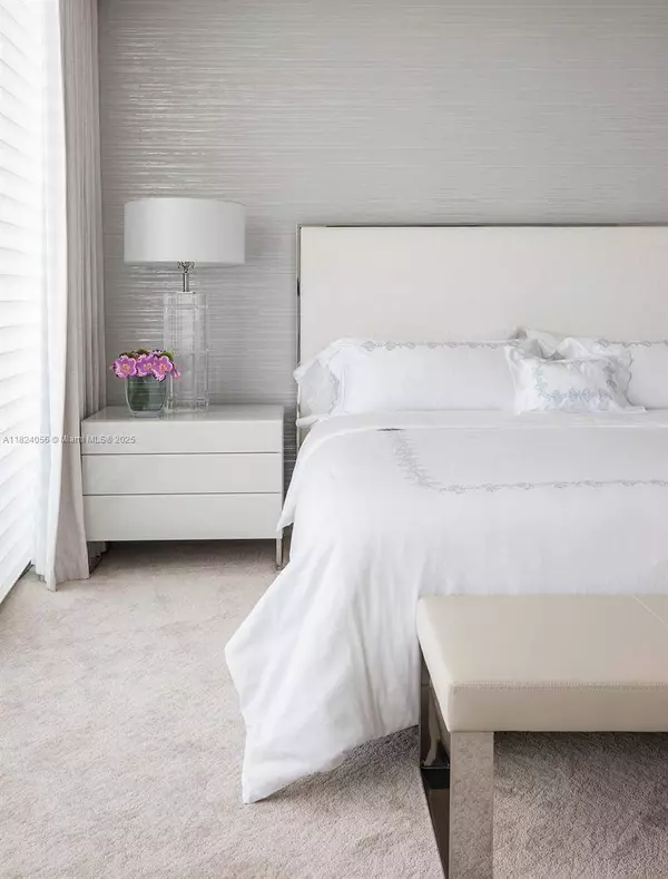 10203 Collins #301, Bal Harbour, FL 33154