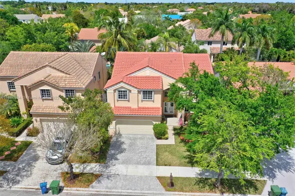 126 Cameron Ct, Weston, FL 33326