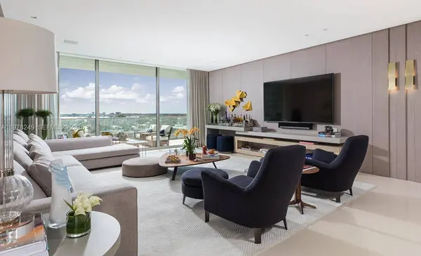 10201 Collins Ave #707, Bal Harbour, FL 33154