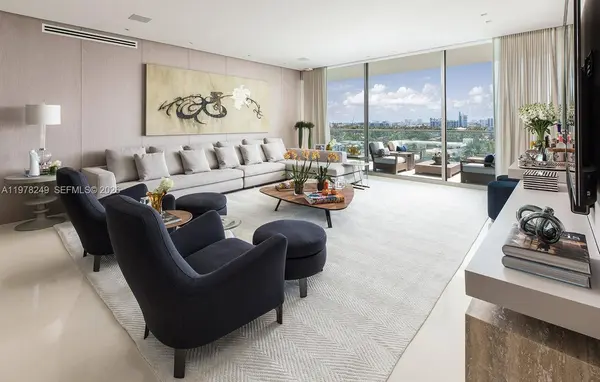 10201 Collins Ave #707, Bal Harbour, FL 33154
