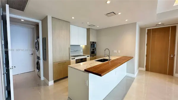 15701 Collins Ave #3804, Sunny Isles Beach, FL 33160