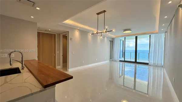 15701 Collins Ave #3804, Sunny Isles Beach, FL 33160