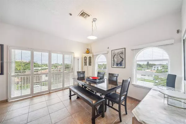 9008 Collins Ave #402, Surfside, FL 33154