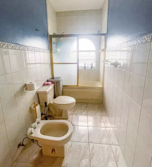 9008 Collins Ave #402, Surfside, FL 33154