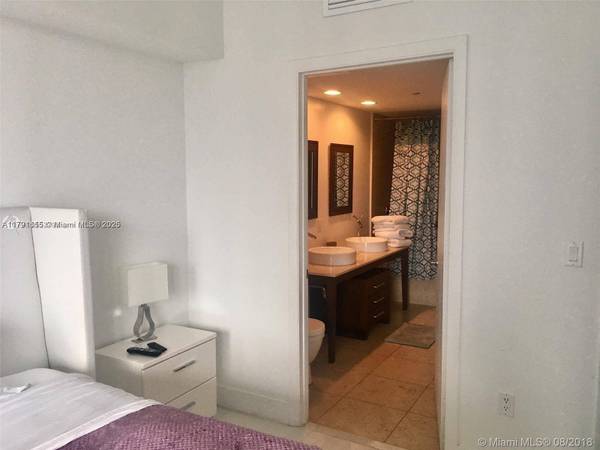 485 Brickell Ave #1903, Miami, FL 33131