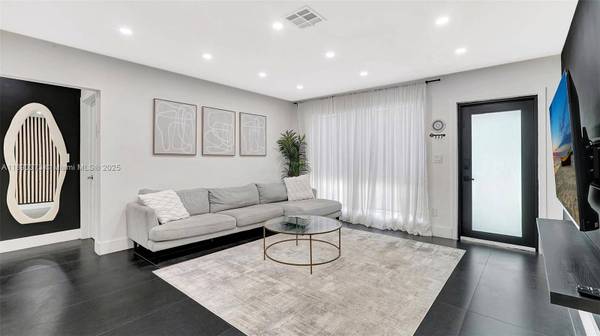 603 N 32nd Ave, Hollywood, FL 33021