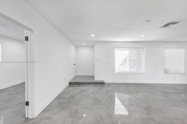 3210 N 72nd Way, Hollywood, FL 33024