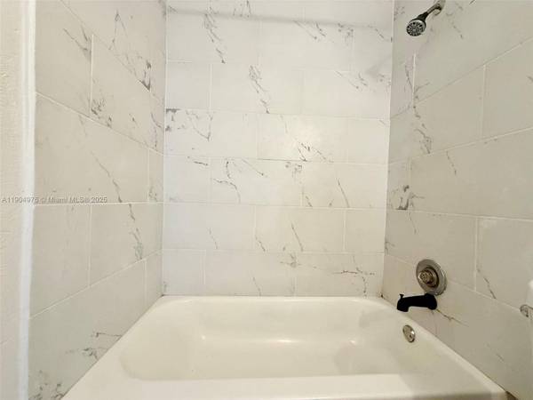 1700 SW 44th Ter #101-3, Fort Lauderdale, FL 33317