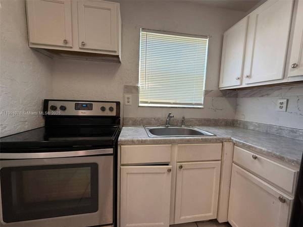 1700 SW 44th Ter #101-3, Fort Lauderdale, FL 33317