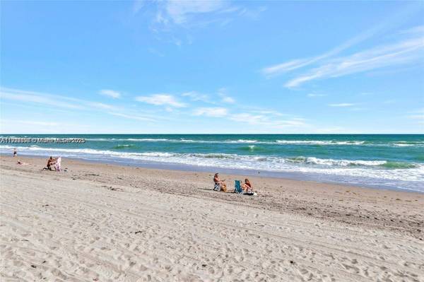 213 SW 10th St #0, Hallandale Beach, FL 33009