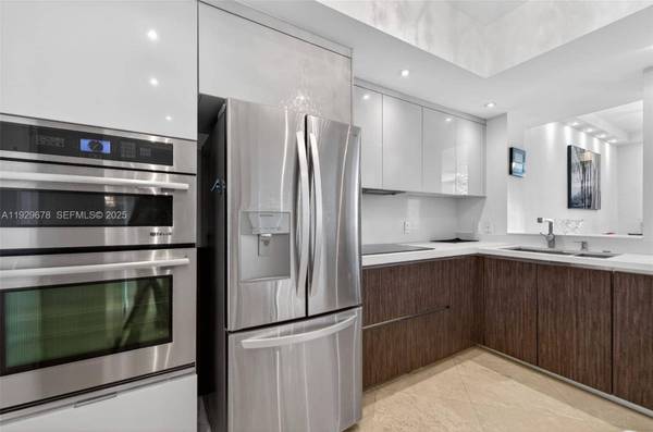 3330 NE 190th St #1519, Aventura, FL 33180