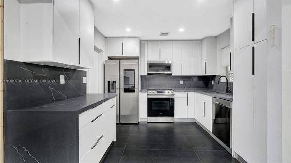 603 N 32nd Ave, Hollywood, FL 33021