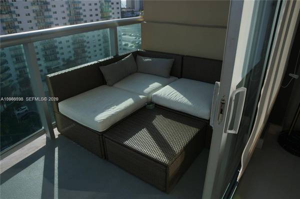 19390 Collins Ave #1422, Sunny Isles Beach, FL 33160