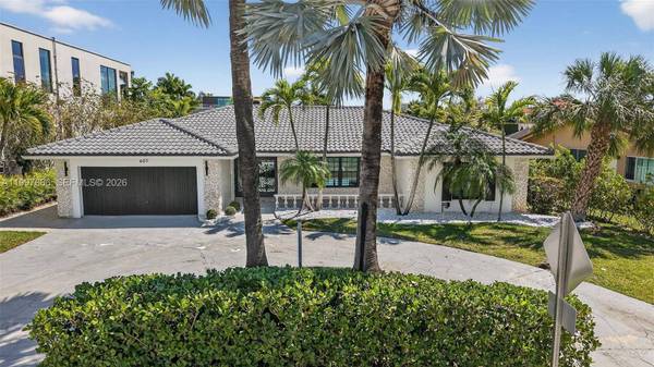 607 Layne Blvd, Hallandale Beach, FL 33009