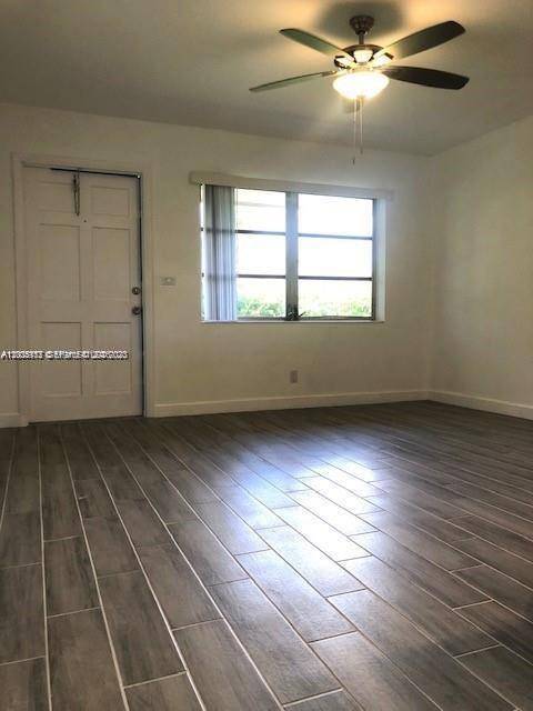 215 SW 10th St #0, Hallandale Beach, FL 33009