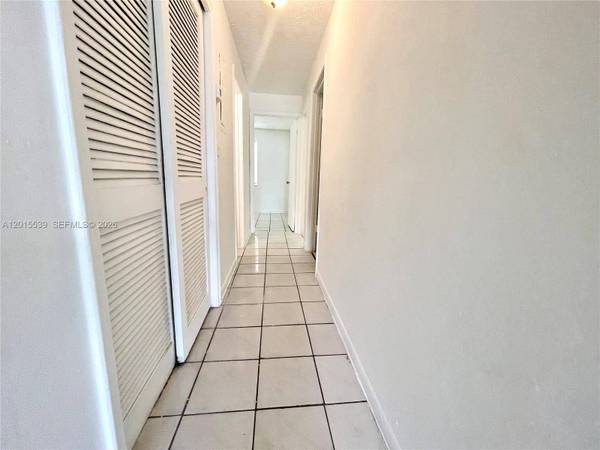 2621 Riverland Dr #2, Fort Lauderdale, FL 33312