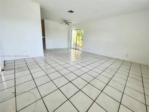 2621 Riverland Dr #2, Fort Lauderdale, FL 33312
