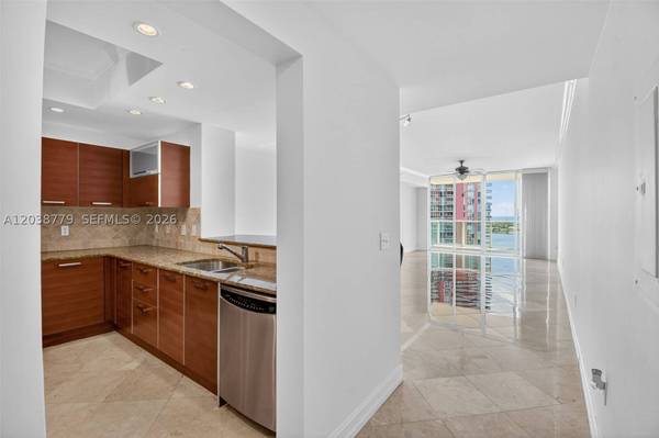3330 NE 190th St #1611, Aventura, FL 33180