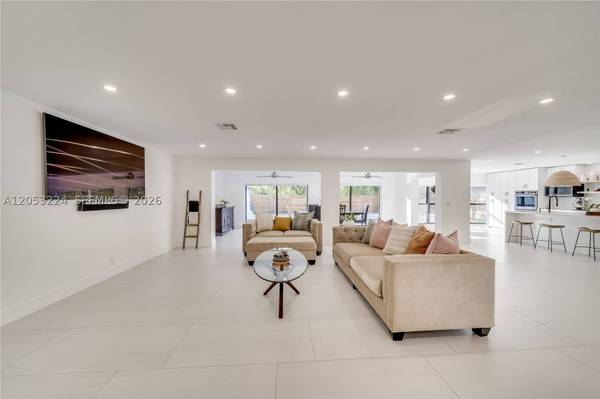 3400 N Park Rd, Hollywood, FL 33021