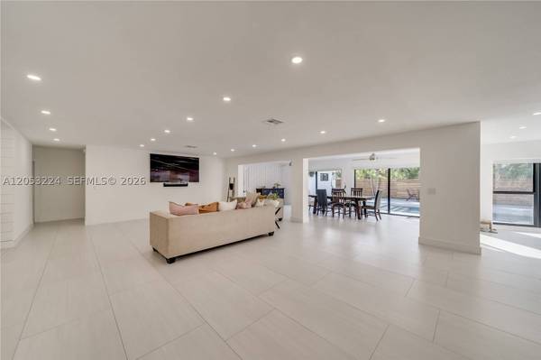 3400 N Park Rd, Hollywood, FL 33021