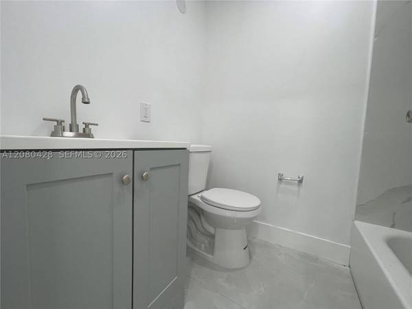 5800 NW 27th Ct #5800, Lauderhill, FL 33313