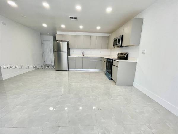 5800 NW 27th Ct #5800, Lauderhill, FL 33313