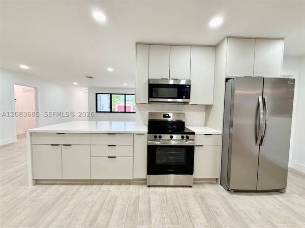 2201 N 54th Ave, Hollywood, FL 33021