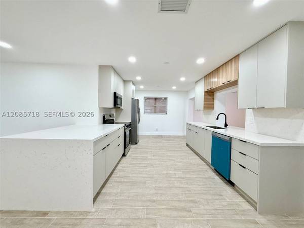 2201 N 54th Ave #0, Hollywood, FL 33021