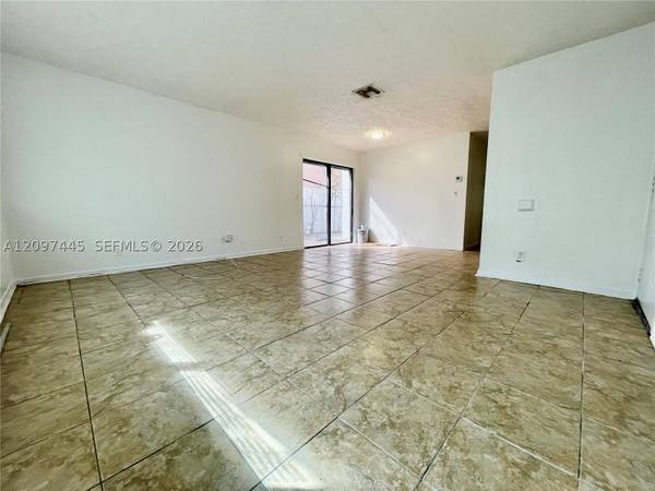 2621 Riverland Dr #B, Fort Lauderdale, FL 33312