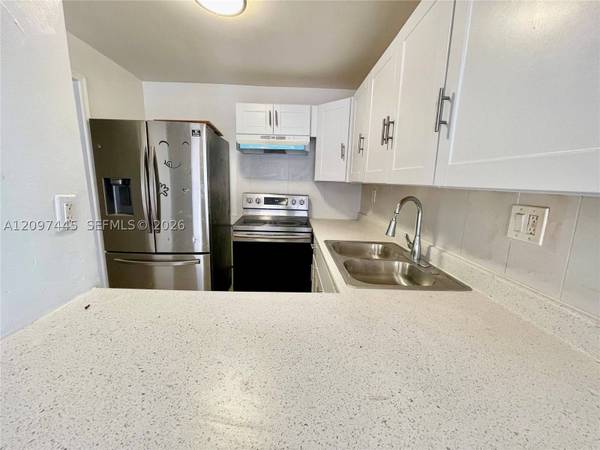 2621 Riverland Dr #B, Fort Lauderdale, FL 33312
