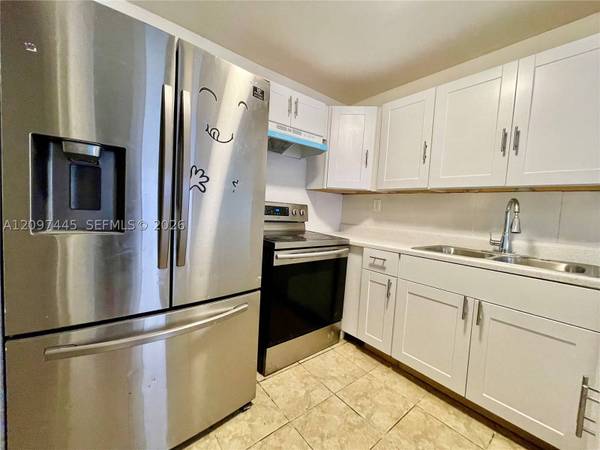 2621 Riverland Dr #B, Fort Lauderdale, FL 33312