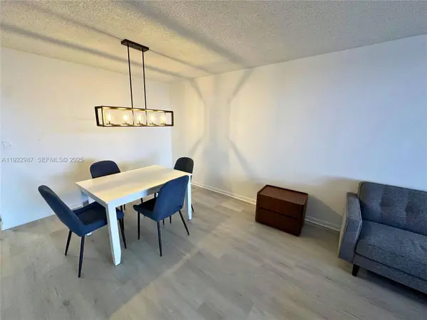 600 Three Islands Blvd #1520, Hallandale Beach, FL 33009