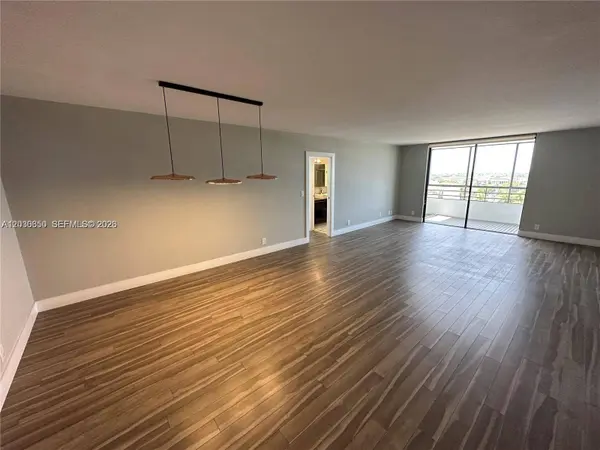 600 Three Islands Blvd #705, Hallandale Beach, FL 33009