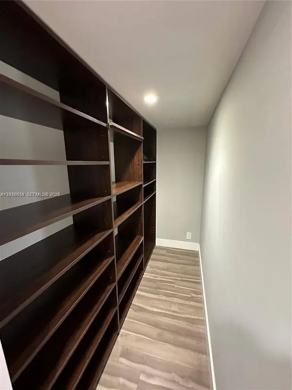 600 Three Islands Blvd #705, Hallandale Beach, FL 33009