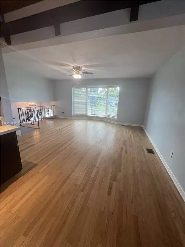 141 NW 72nd Way #1, Pembroke Pines, FL 33024