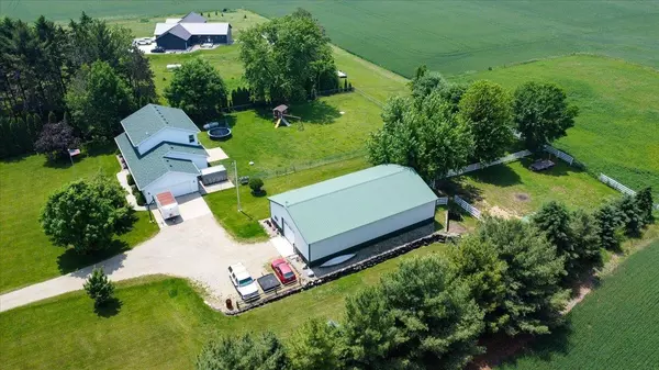 99 N Union Road, Brooklyn, WI 53521