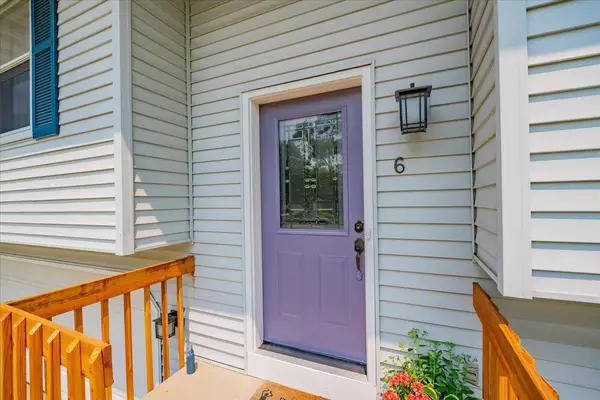 6 Arther Court, Madison, WI 53713