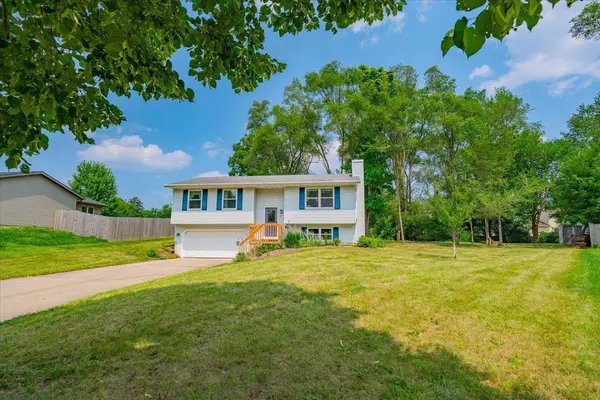 6 Arther Court, Madison, WI 53713